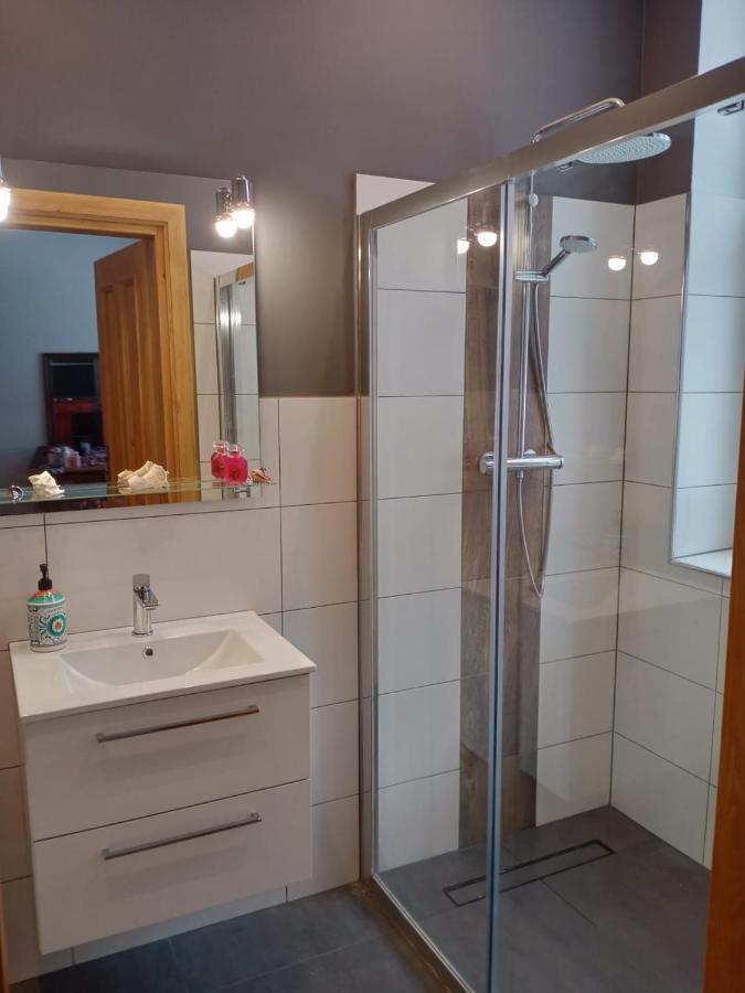 Sunny Bear Bed & Breakfast Jelenia Gora Ngoại thất bức ảnh