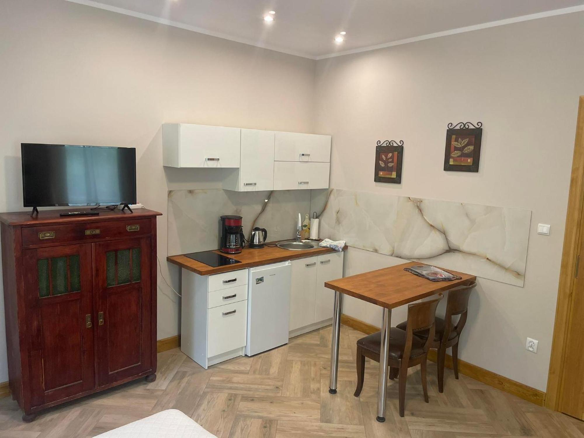 Sunny Bear Bed & Breakfast Jelenia Gora Ngoại thất bức ảnh