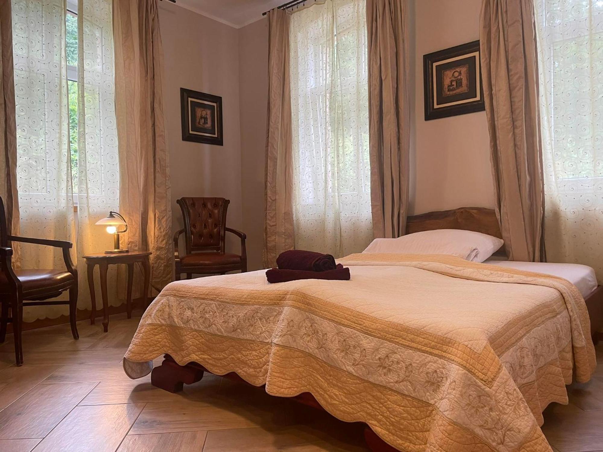 Sunny Bear Bed & Breakfast Jelenia Gora Ngoại thất bức ảnh