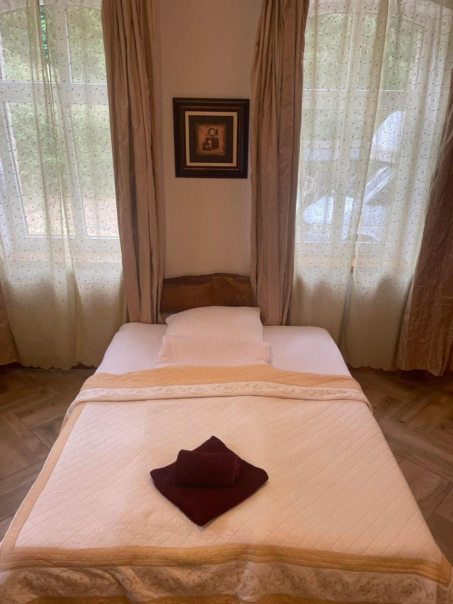 Sunny Bear Bed & Breakfast Jelenia Gora Ngoại thất bức ảnh